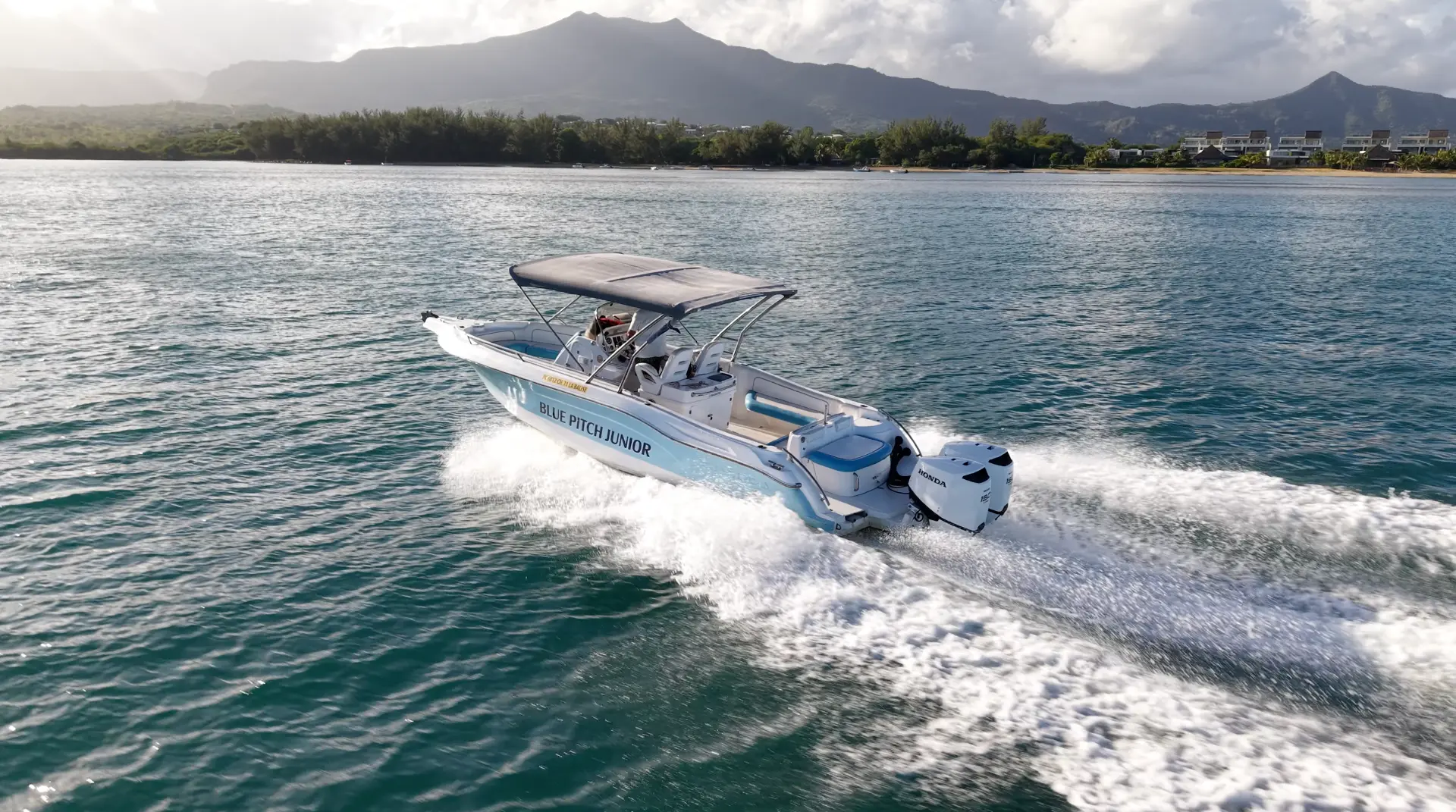 Twin Honda BF150 Repowering – Mauritius